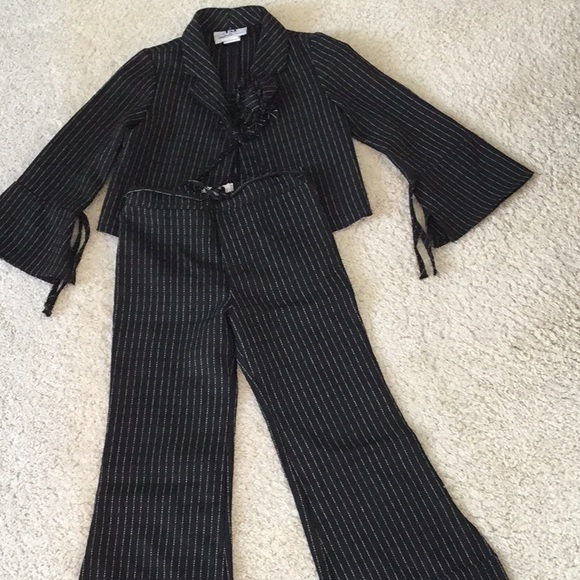 JM Originals 2 Piece Suit Set Pinstriped Jacket & Pants 5 Party Holiday NEW - Picture 1 of 9